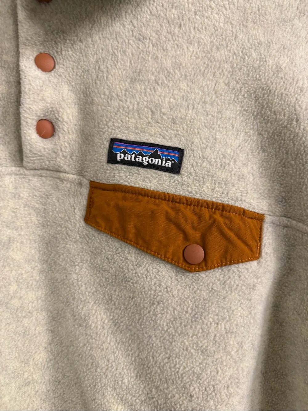 Patagonia Cream Fleece Pullover with Mustard Trim - Picture 6 of 7